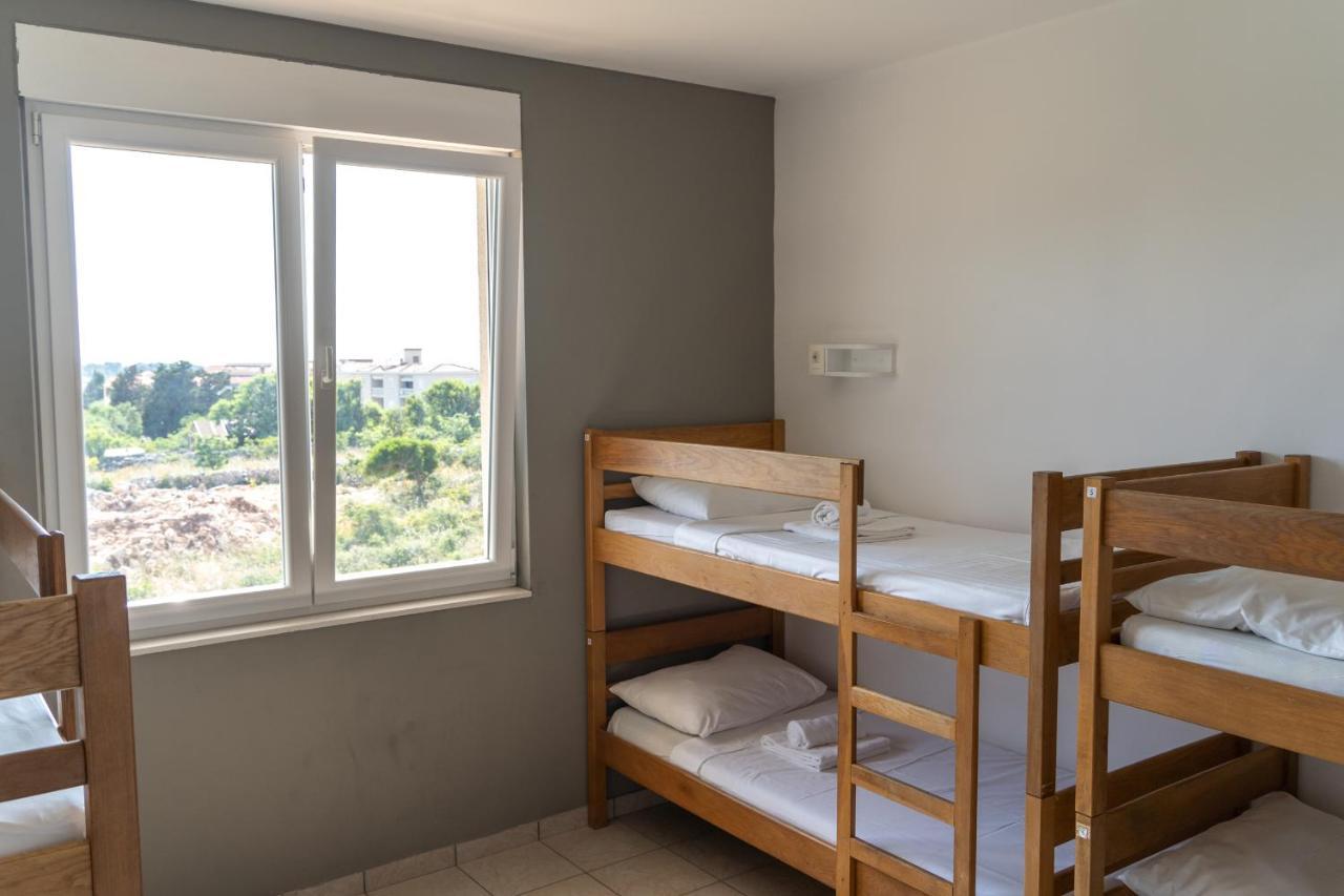 Moon Rocks Hostel Novalja Eksteriør bilde