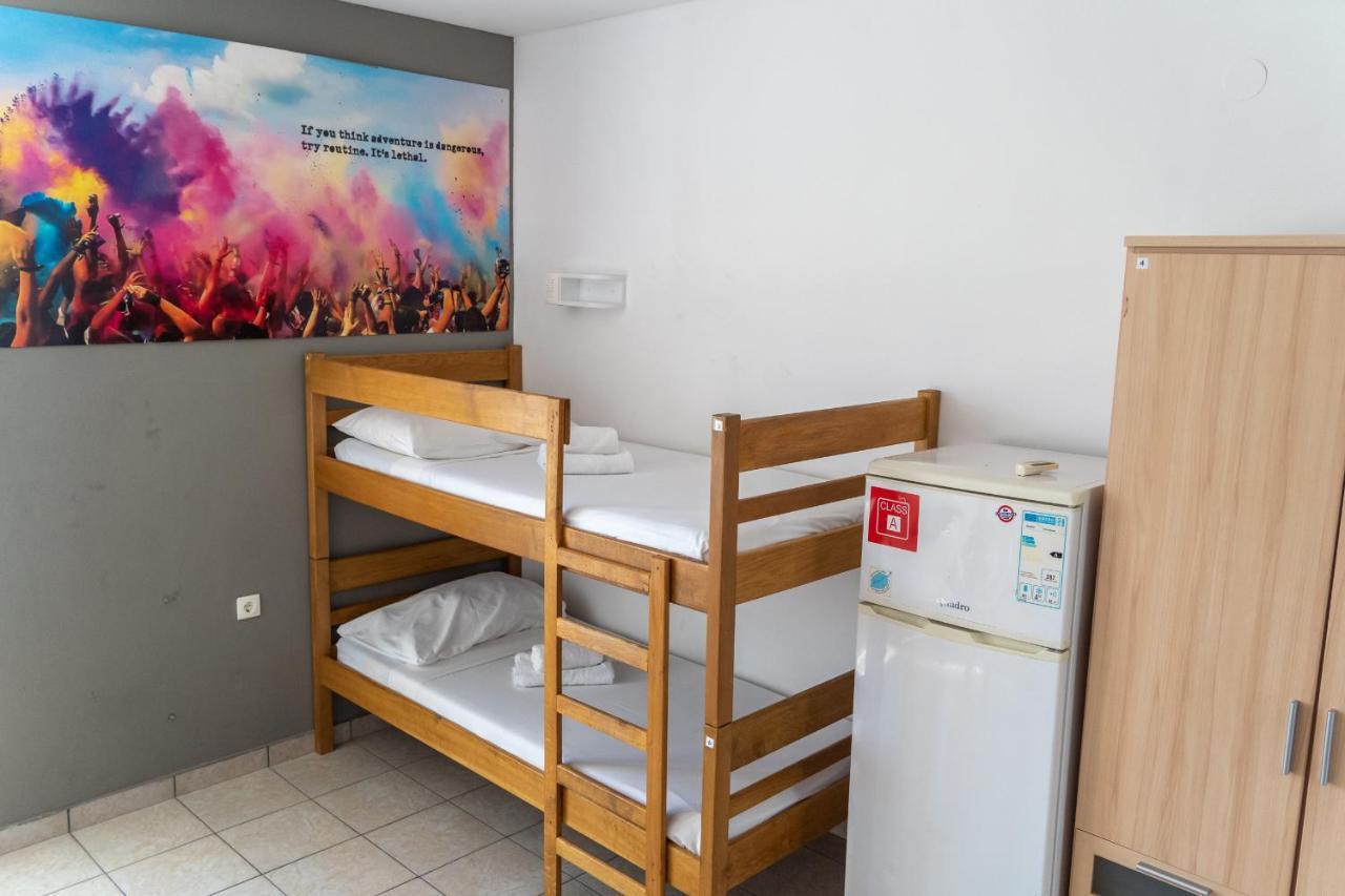 Moon Rocks Hostel Novalja Eksteriør bilde